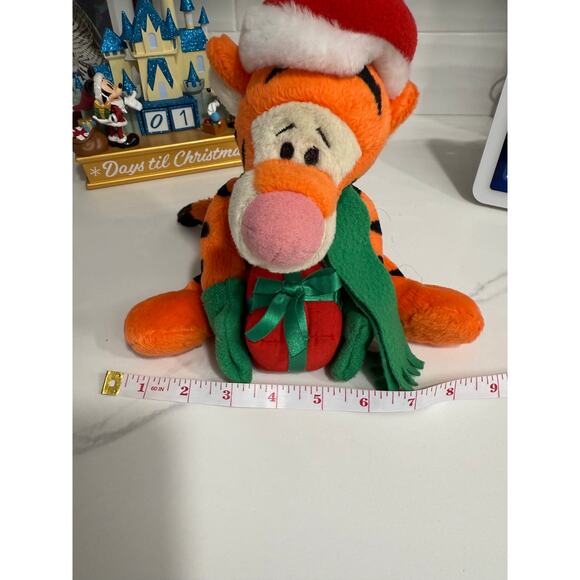 Vintage 1990s Y2K Disney Parks Tigger Christmas Plush Santa Hat Gift WDW 12 - Picture 11 of 12